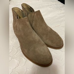 Splendid ankle booties